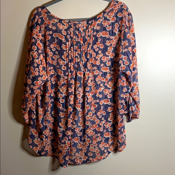 🌟SOLD🌟 GUC TORRID poppy print pintuck blouse size 0 - Picture 7 of 8